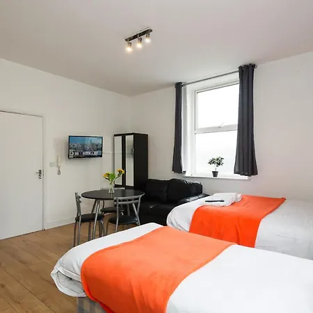 Bradford Apartments *