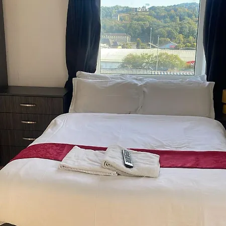 Bradford Apartments *