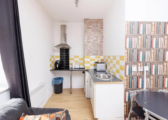 Bradford Apartments Apartment *